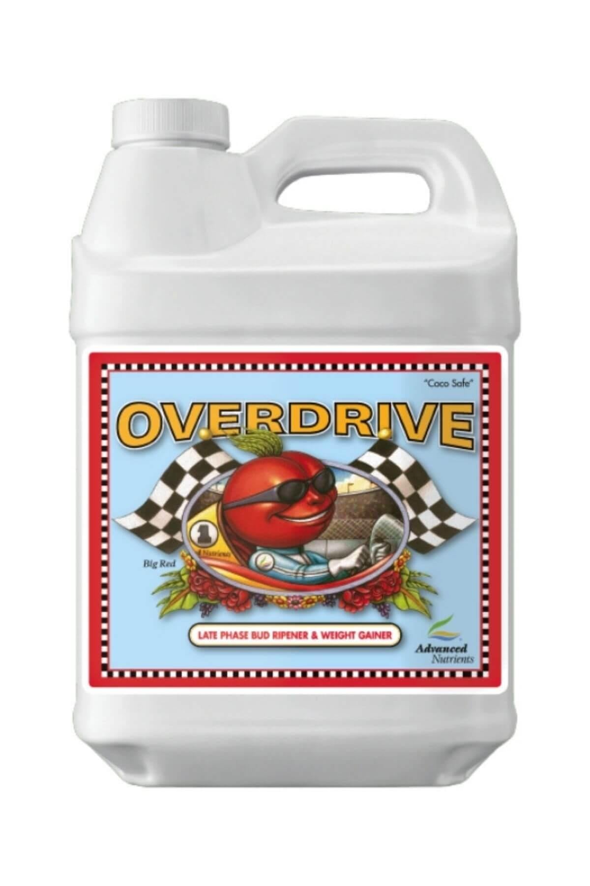 Overdrive 500 ml beyaz plastik bidon – açık mavi etiket, kırmızı çerçeve, damalı bayraklı araç çizimi