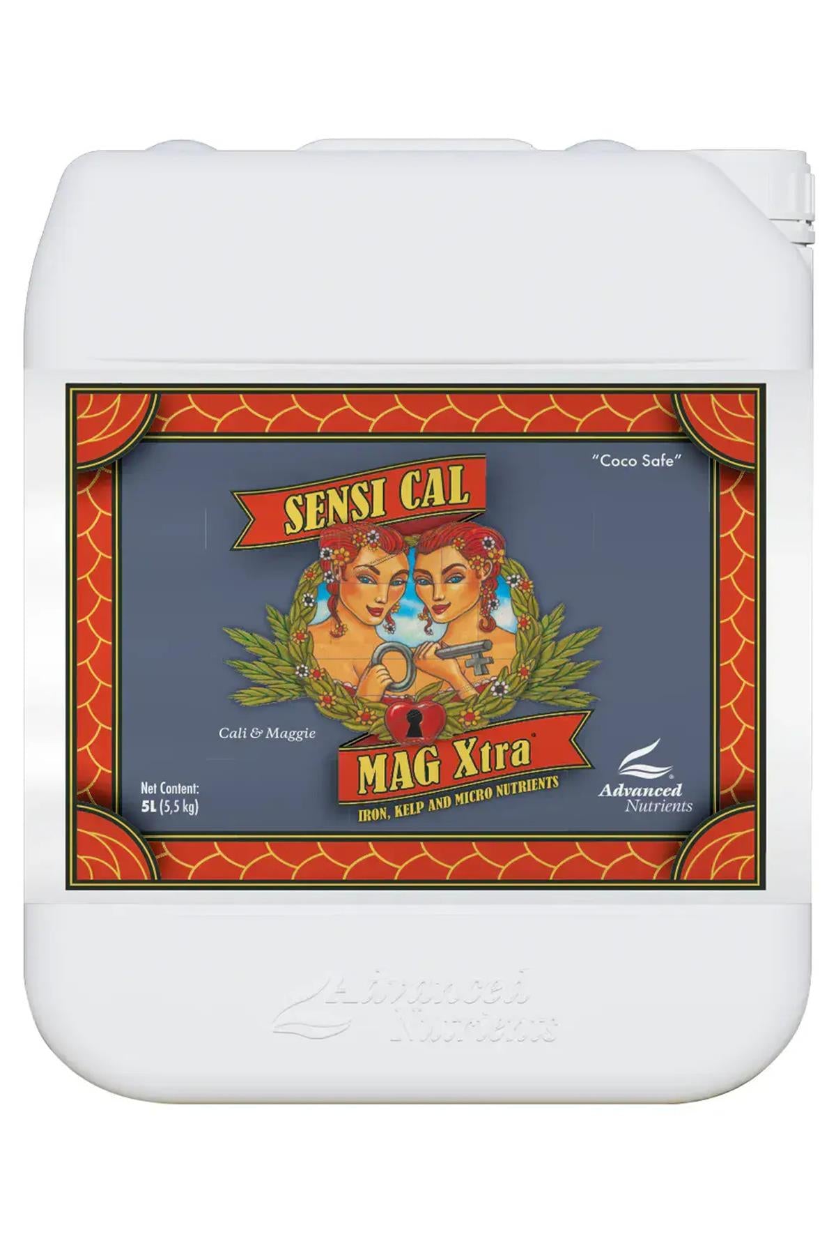 Sensi Cal Mag Xtra 5 litre beyaz kulplu bidon – kırmızı çerçeveli etiket, figürlü çizim, geniş kapak