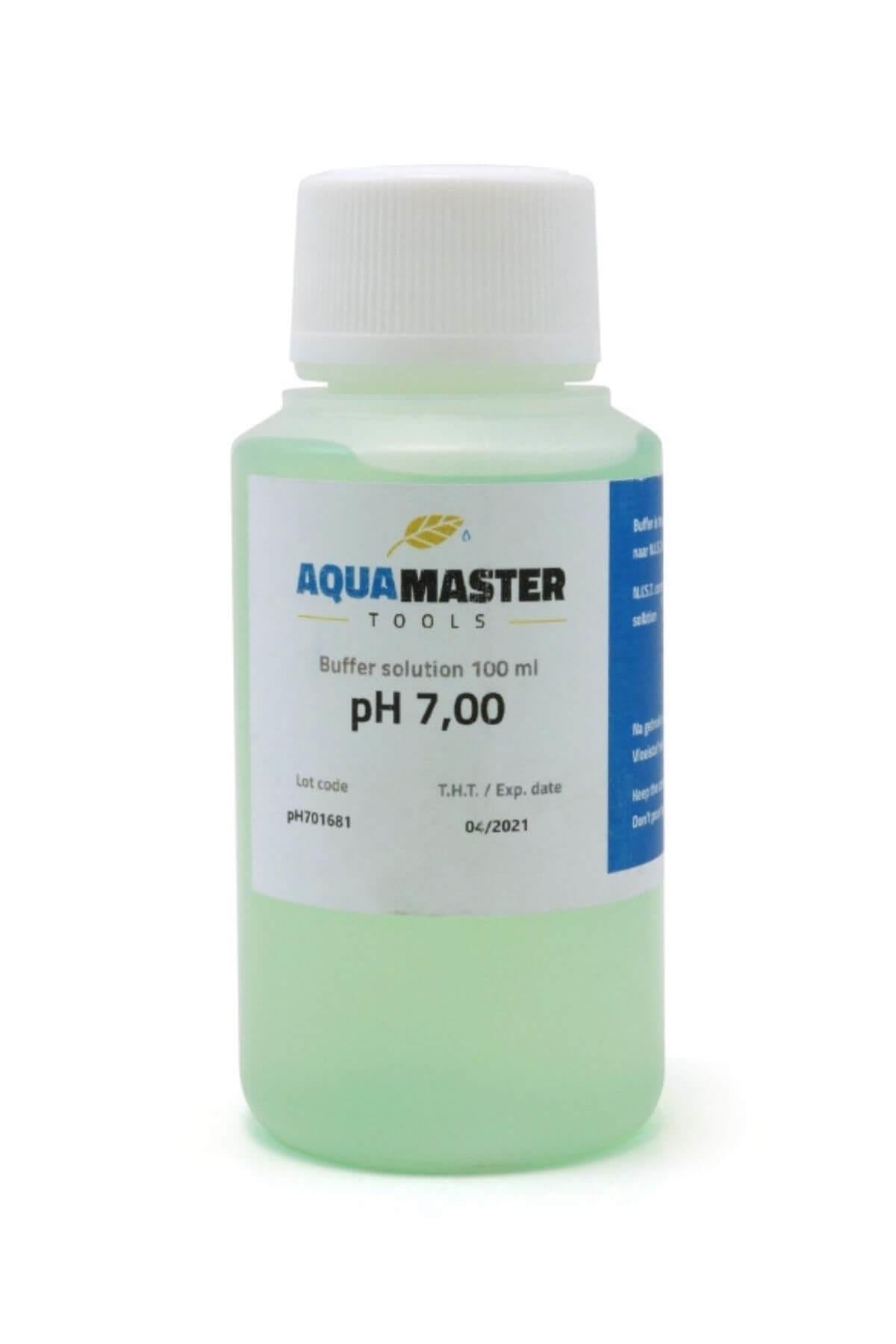 Aquamaster pH 7.01 kalibrasyon sıvısı 100 ml – şeffaf şişe, yeşil çözelti ve markalı ürün etiketi