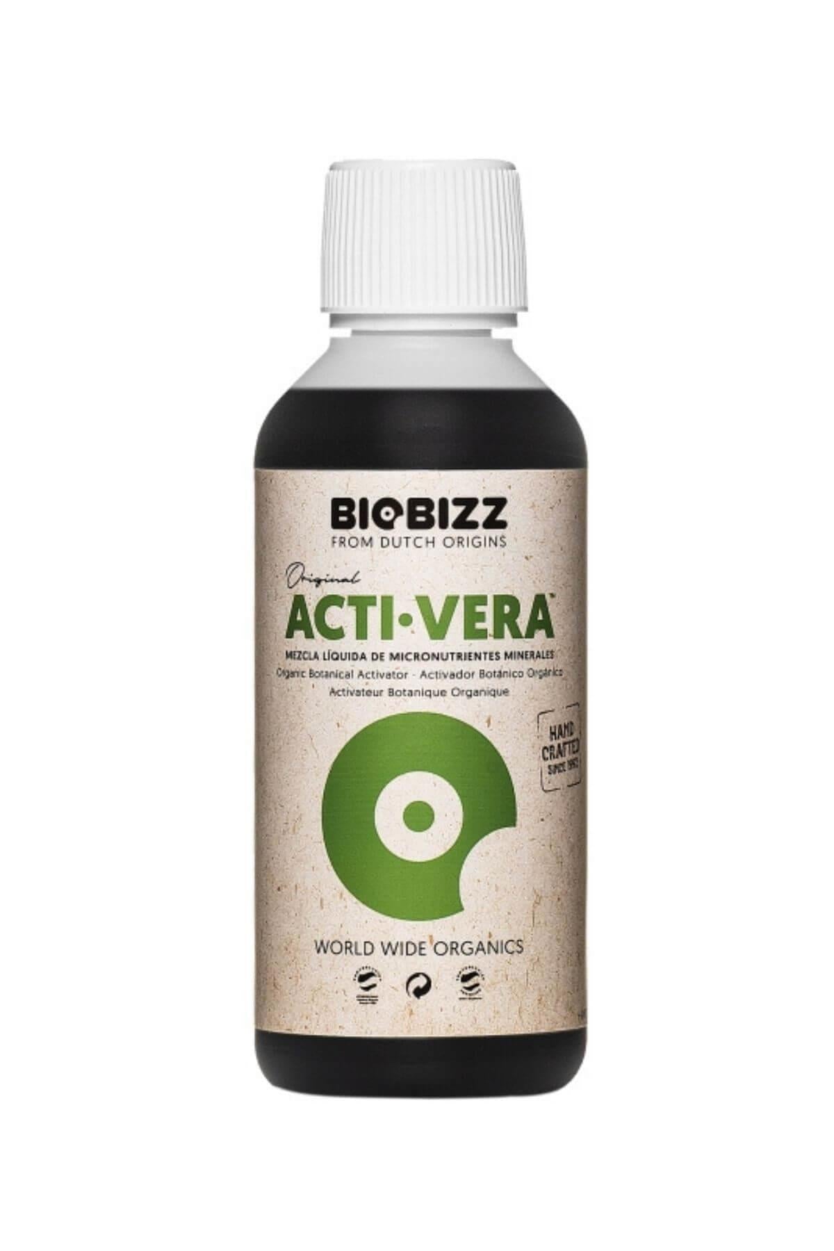 Acti Vera 250 ml koyu renkli şişe – bej kraft etiket, yeşil daire simgesi, beyaz vidalı kapak