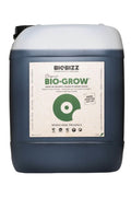 Bio Grow 10 litre koyu renkli büyük bidon – bej kraft etiket, yeşil yaprak diski, beyaz kapaklı gövde