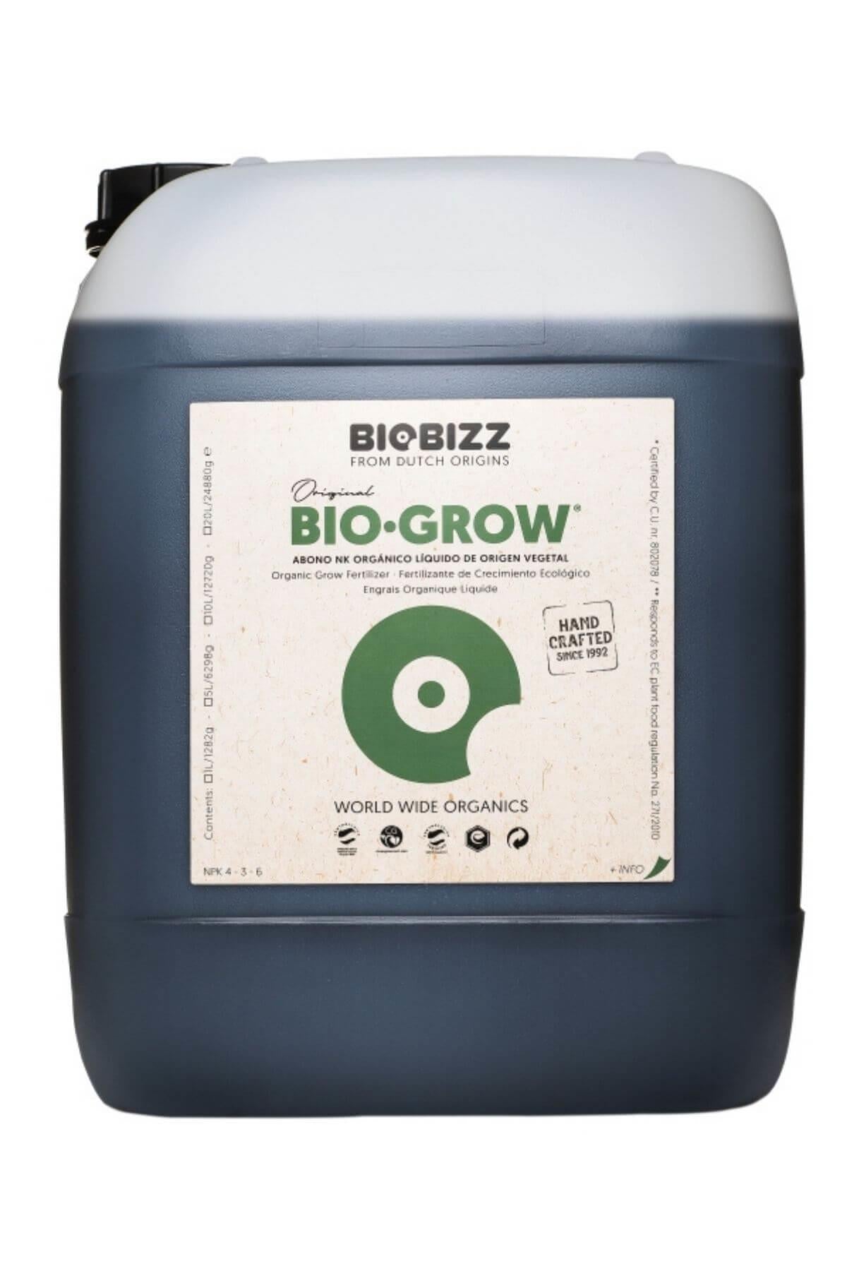 Bio Grow 10 litre koyu renkli büyük bidon – bej kraft etiket, yeşil yaprak diski, beyaz kapaklı gövde