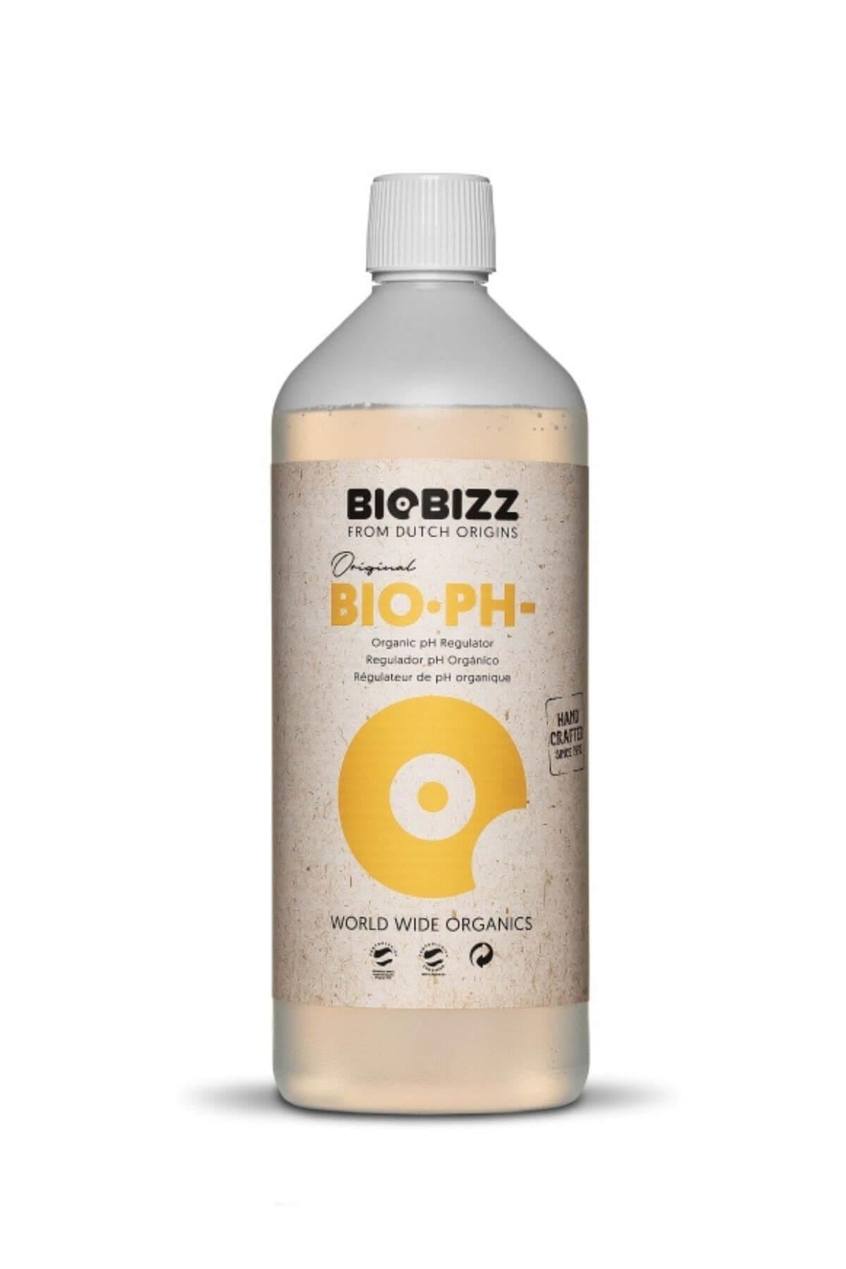 Bio pH Down 1 litre şeffaf şişe – bej kraft etiket, sarı turuncu disk, siyah Biobizz logolu üst kısım