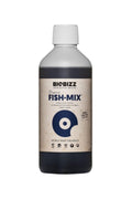 Fish Mix 500 ml koyu renkli şişe – bej etiket, lacivert daire simgesi, World Wide Organics alt bandı