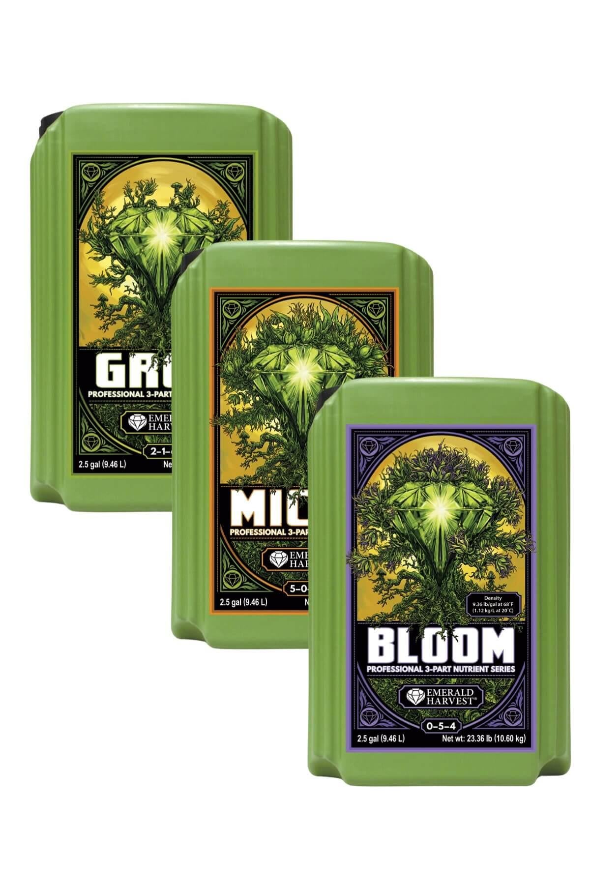 Emerald Harvest Grow Micro Bloom 9,46 litre – yan yana duran yeşil, turuncu ve mor etiketli üç koyu yeşil şişe