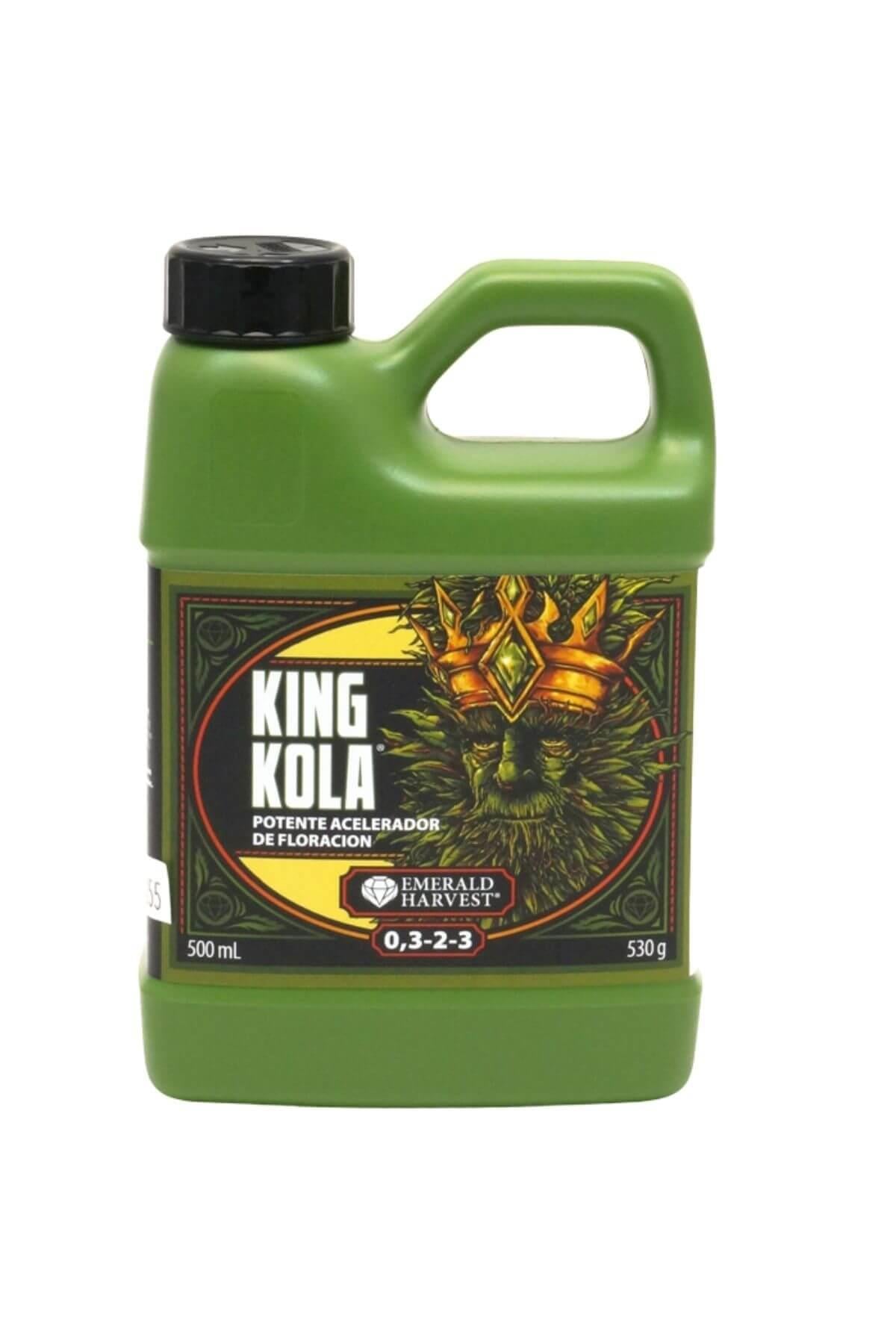 Emerald Harvest King Kola 500 ml – koyu yeşil kulplu şişe, kırmızı çerçeveli etiket ve beyaz KING KOLA yazısı