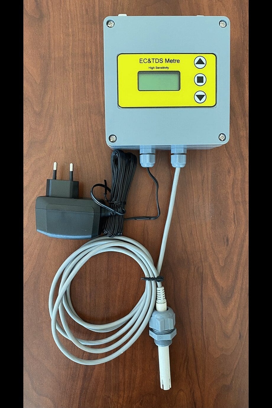 Boru Hattı İçin EC, TDS ve Sıcaklık Göstergesi – 1/2" Bağlantılı Prob, Adaptörlü Ekran Kutusu