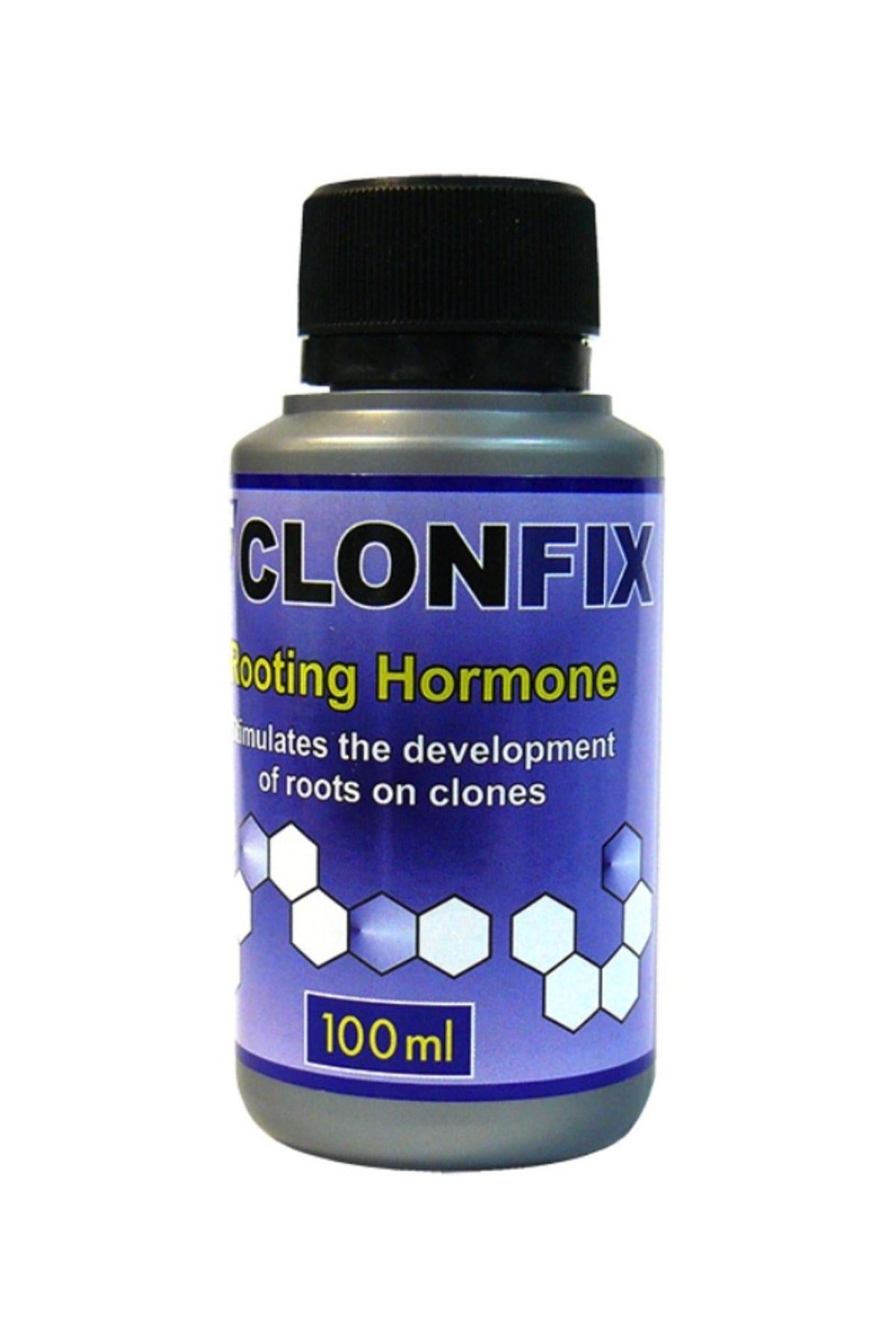 Hesi Clonfix 100 ml mavi etiketli şişe – altıgen desenli ön yüz, Rooting Hormone yazısı, siyah kapak