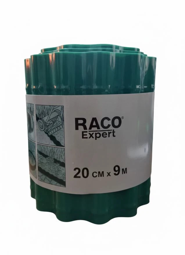 Raco plastik kenar çiti – rulo hâlinde sarılmış dalgalı koyu yeşil plastik bordür, üzerinde 20 CM x 9 M yazan etiket bandı