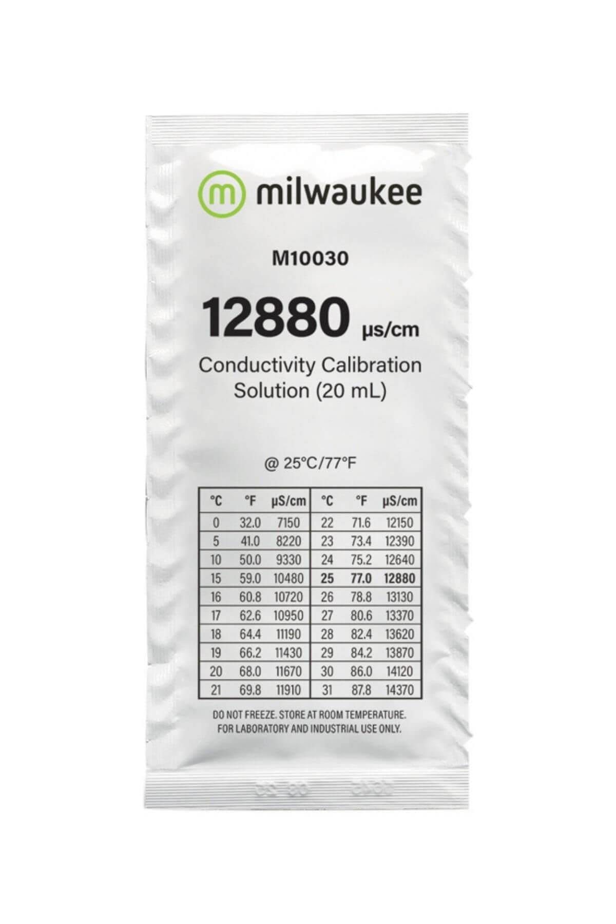 Milwaukee EC 12880 kalibrasyon sıvısı 20 ml – küçük şişe ve Milwaukee markalı ürün etiketi