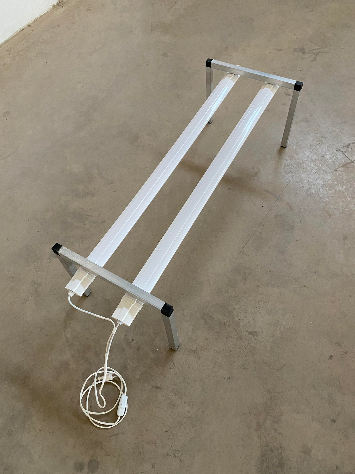 İki Mini Sera İçin Köprü Tipi LED Standı – Alüminyum, 2 × 40 W 6500K, 120 cm